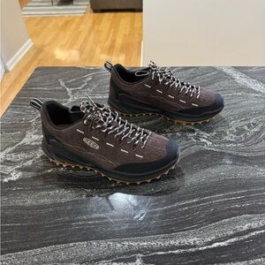 Keen Jasper Zionic NWOT